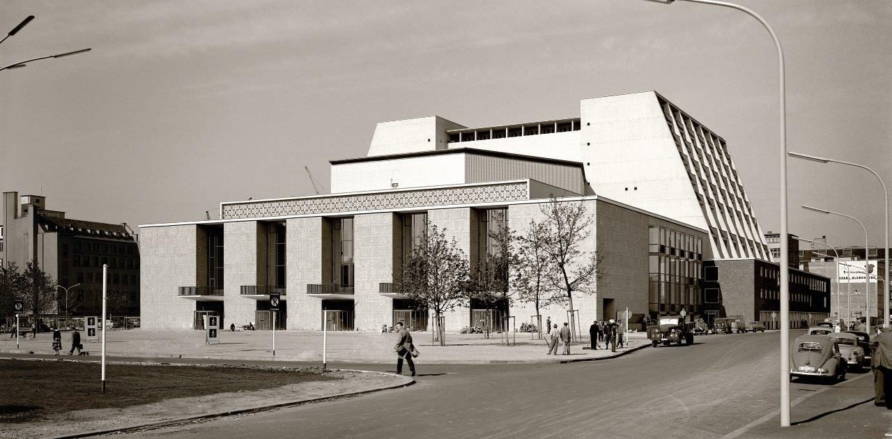 OperKoeln_Aussen_Alt-1_FotoRheinischesBildarchivKolen-KarlHugoSchmoelz